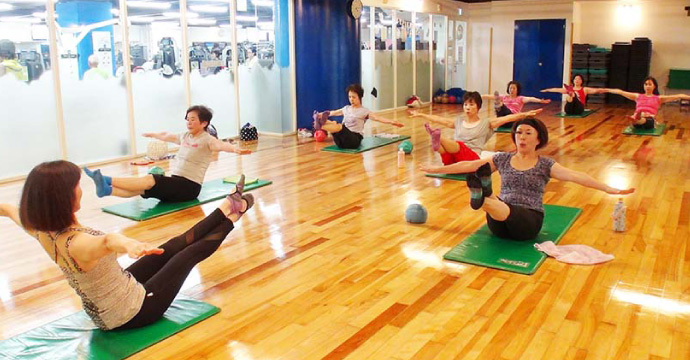 ピラティススクール